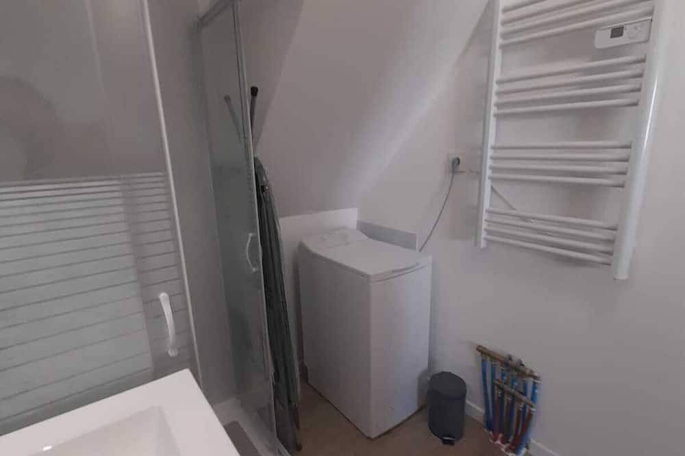 Apartamento entero, Gîte second floor Collonges-sous-Salève in Collonges-sous-Salève, Región de Saint-Julien-en-Genevois