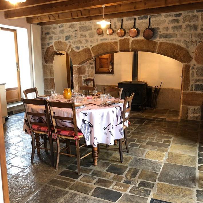 Gîte pour 7 personnes, avec terrasse à Compeyre - 4