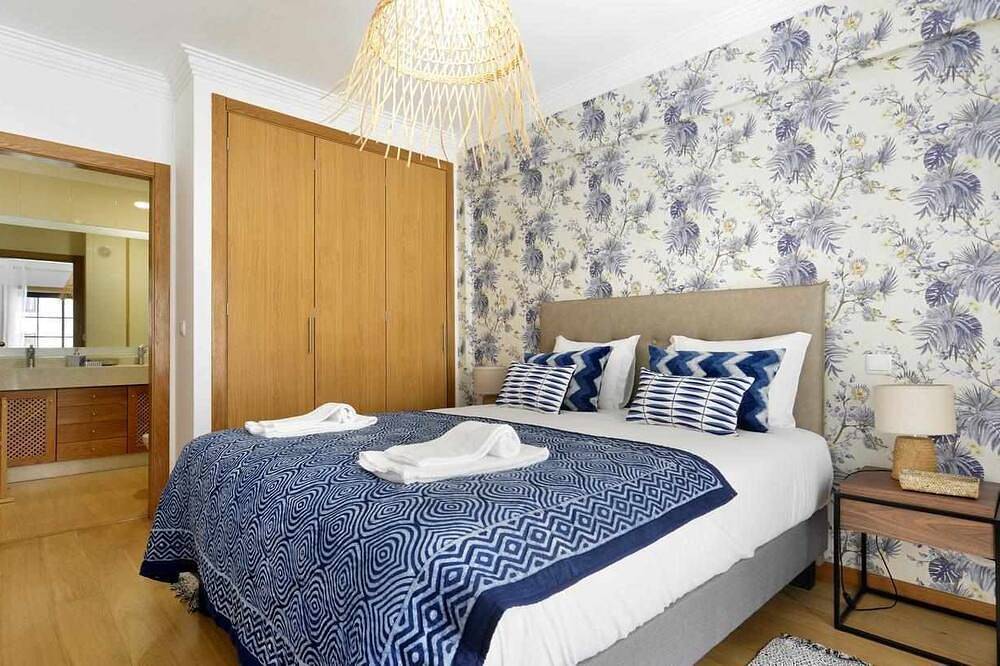 Ganze Wohnung, Classy Beach Flat 2Br Strand von Carcavelos - Checkinhome in Carcavelos e Parede, Costa de Lisboa