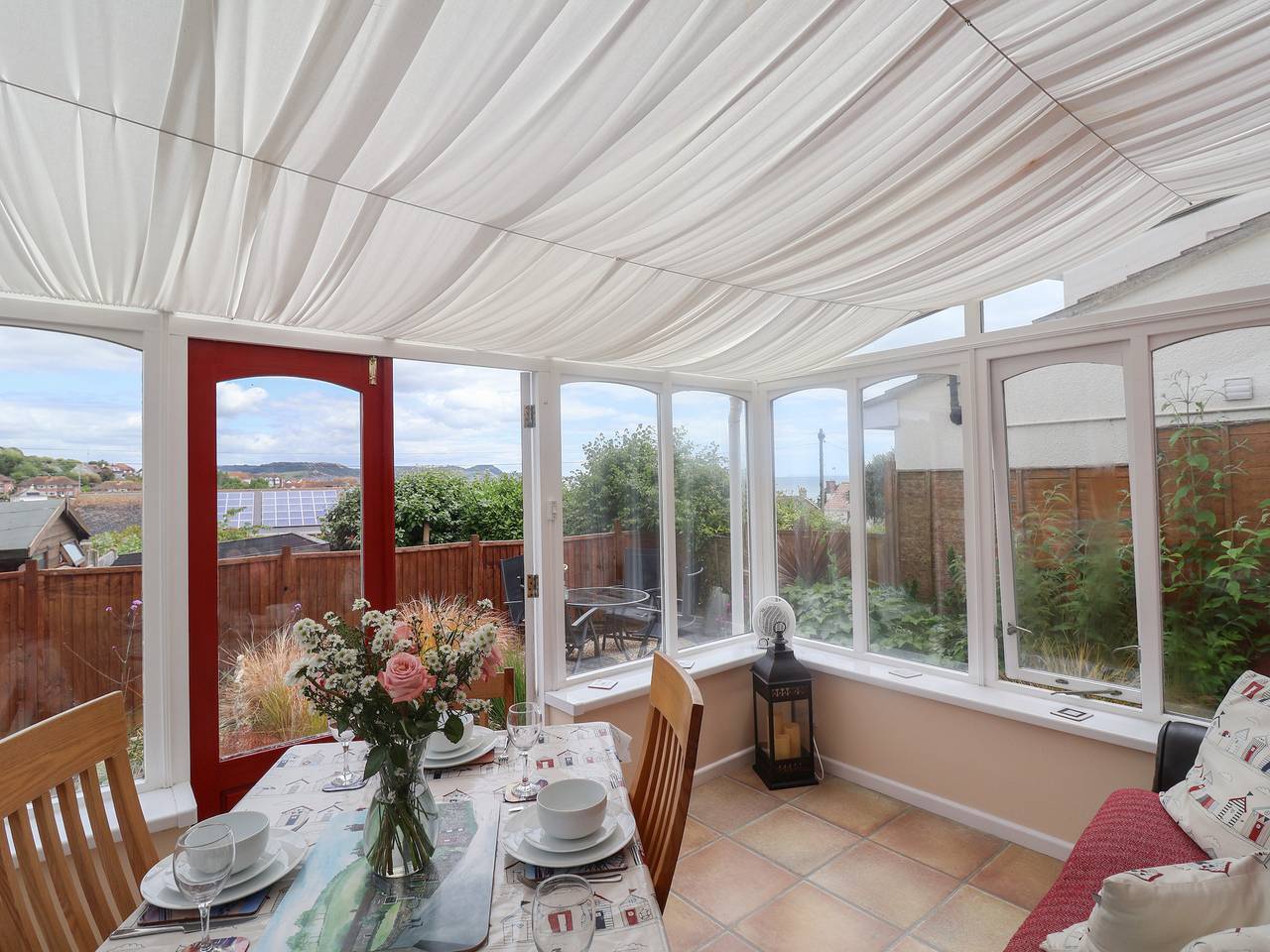 Entire apartment, Bay View in Lyme Regis, Dorset