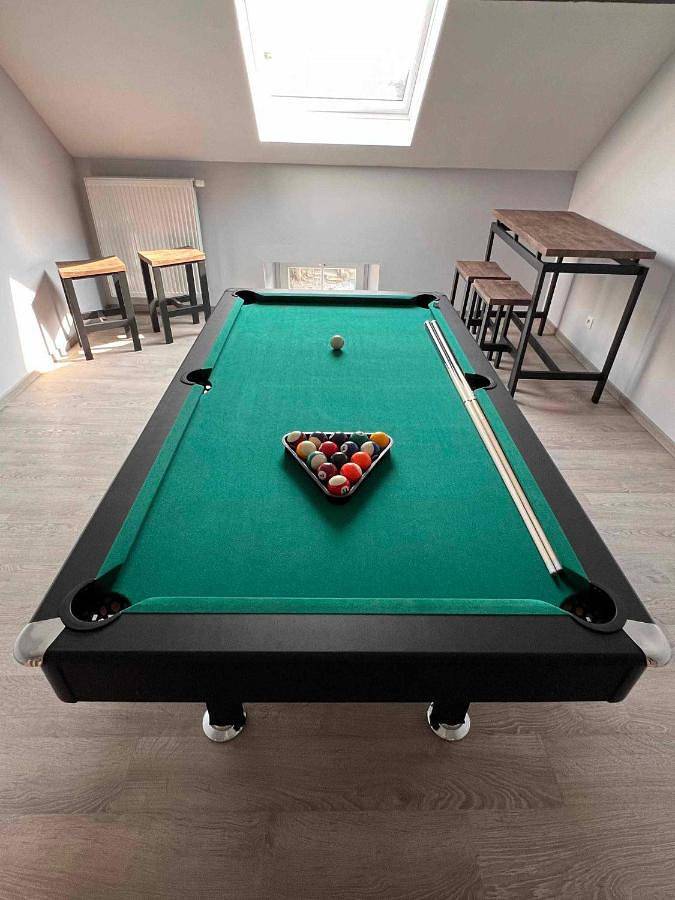 Location de vacances pour 8 personnes, avec vue et jardin à Cerfontaine - 3