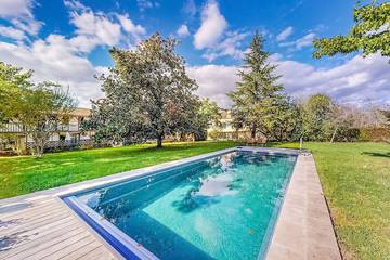 Gîte pour 12 personnes, avec jardin, animaux acceptés à Montgaillard (Landes)