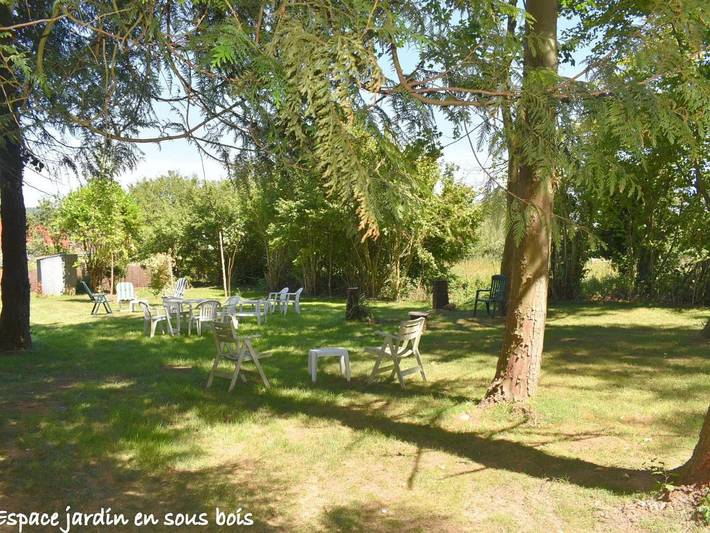 Location de vacances pour 14 personnes, avec jardin à Chemiré-en-Charnie - 2