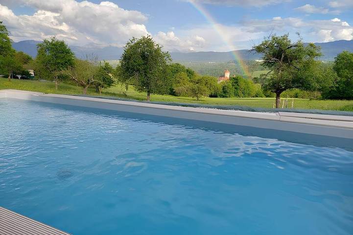 Location de vacances pour 8 personnes, avec Balcon et Jardin à Lovagny