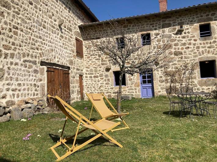 Gîte pour 8 personnes, avec jardin dans Merle-Leignec - 2