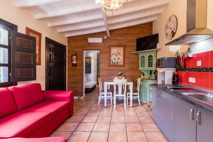 Rural House 'El Capricho de Rosmary' with Mountain Views and Private Garden in Villaescusa, Cantabrian Coast