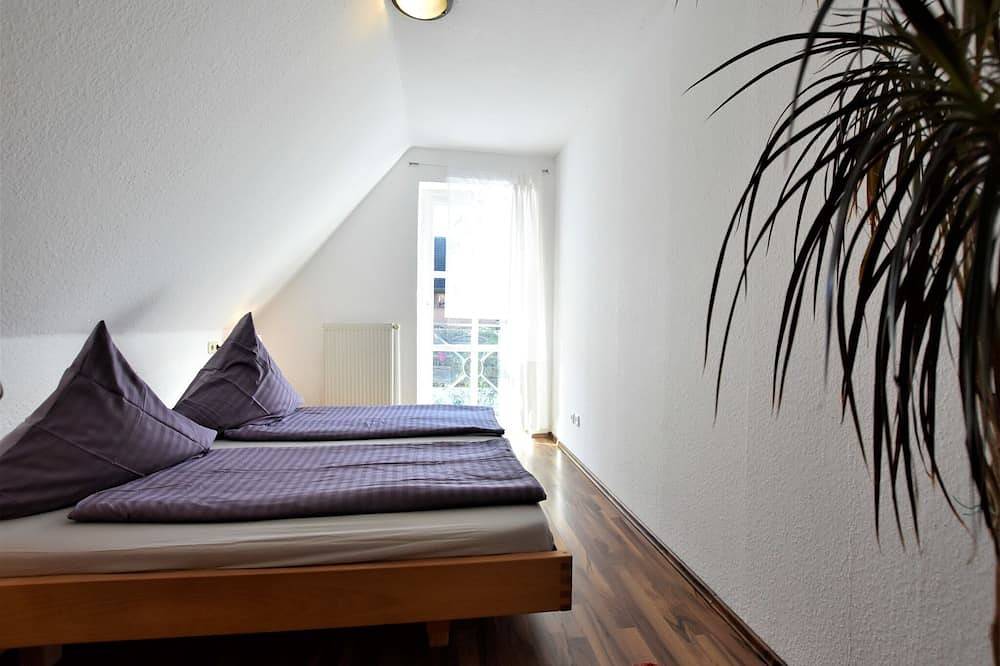 Ganze Wohnung, See-Retreat in Kossau in Lebrade, Südliche Ostseeküste