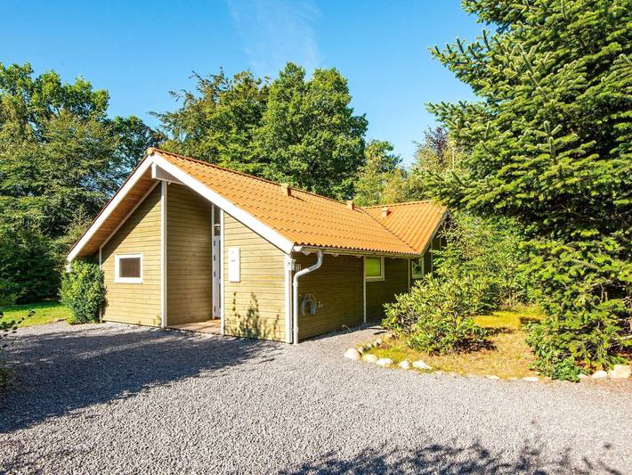 Ferienhaus für 6 Personen, mit Whirlpool und Garten sowie Terrasse, kinderfreundlich in Kvie Sø
