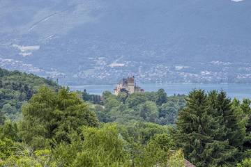 Maison de campagne pour 4 personnes, avec balcon et jardin à Bluffy