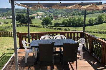 Gîte pour 4 personnes, avec jardin et terrasse à Alligny-en-Morvan