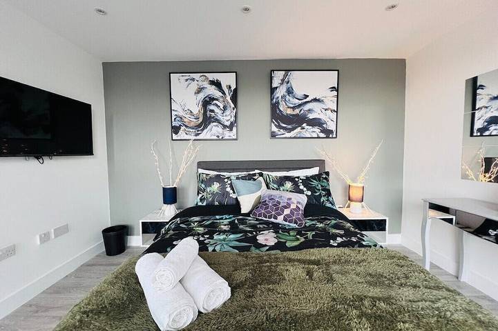 Bed and breakfast for 2 people in London