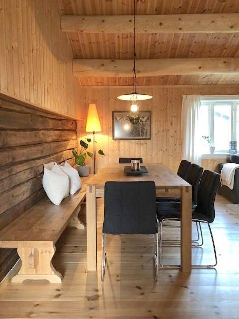Svenskveien 23b in Røros