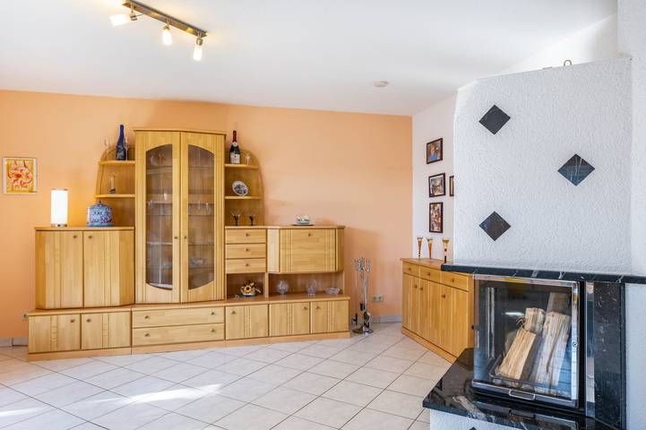 Einfamilienhaus mit Garten, privater Terrasse, Garten und Balkon in Erfurt in Erfurt, Thüringer Kernland