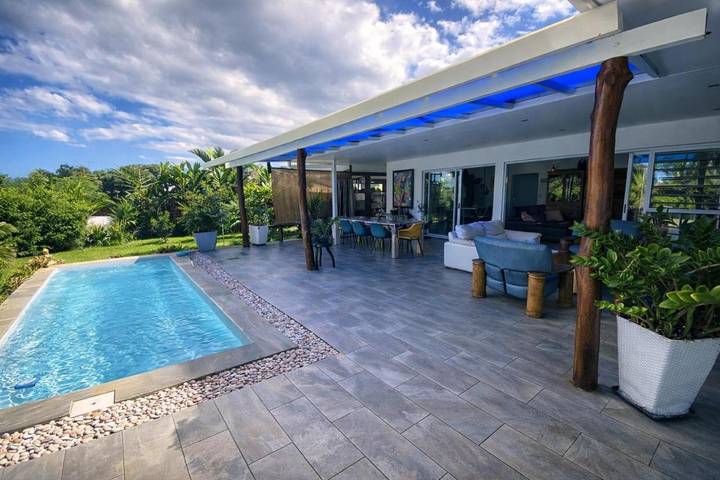 Villa pour 6 personnes, avec jardin ainsi que piscine et vue, animaux acceptés dans Tahiti - 3