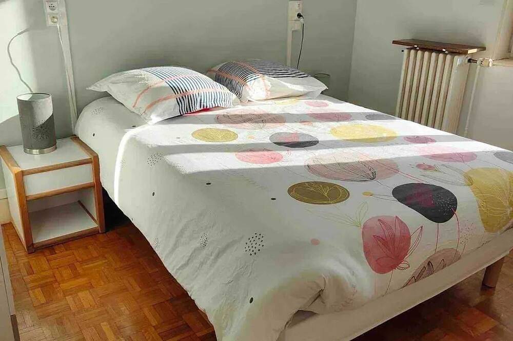 Apartamento entero, Homerez - Central Apt Néris-les-Bains in Néris-les-Bains, Región de Montluçon