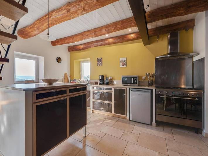 Location de vacances pour 6 personnes, avec jardin et terrasse, animaux acceptés à Saint-Beauzire - 2