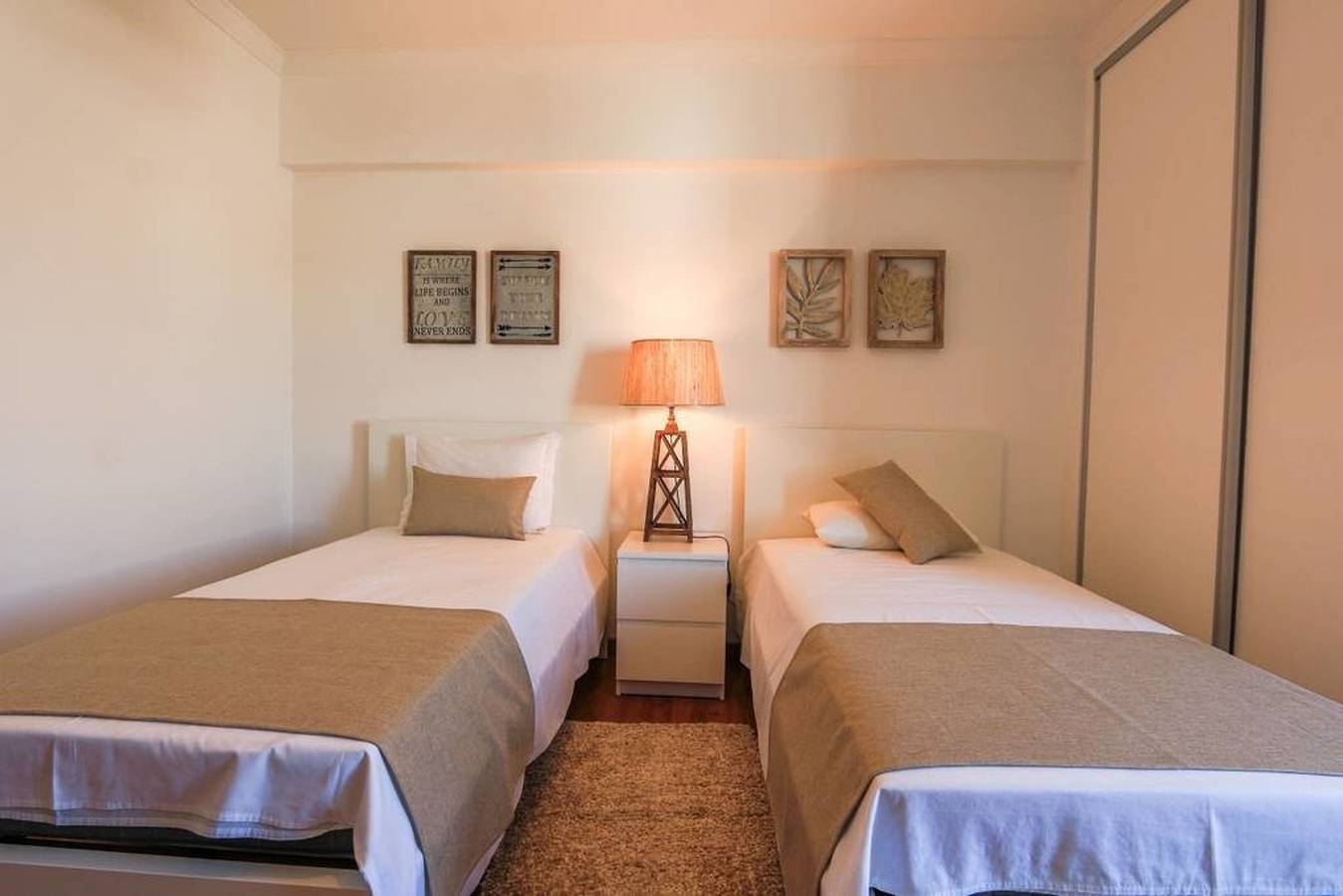 Appartement entier, Appartement de vacances pour 5 personnes avec balcon in São Miguel Island, Ponta Delgada