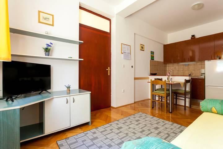 Ganze Wohnung, Ferienwohnung Belavic - 2 in Njivice, Krk