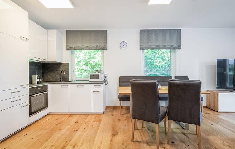 Ganze Ferienwohnung, Gemütliche 2-Zimmer-Wohnung in der Nähe von Velden am Wörthersee und am Strand in Velden am Wörther See, Villach-Land