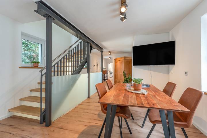 Ganze Wohnung, Moderne Ferienwohnung "die Budig" in Hainfeld in Hainfeld, Südliche Weinstraße
