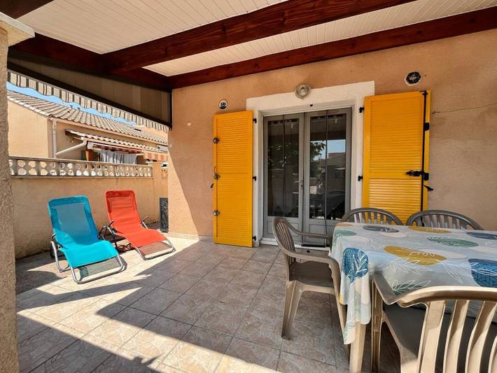 Vakantiehuis voor 6 personen, with tuin and terras as well as zwembad in Portiragnes Plage