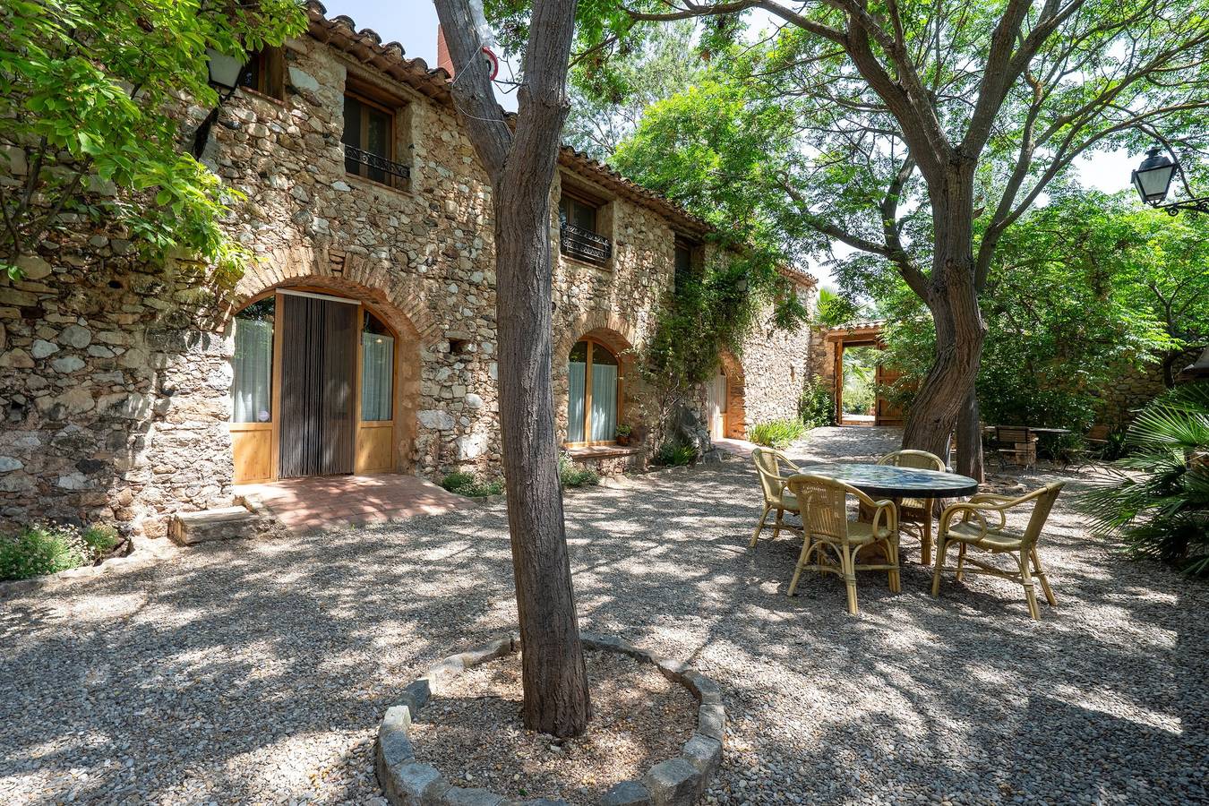 Casa rural 'Serra De Prades' con vistas a la montaña, piscina compartida y Wi-Fi in Mont Blanc (Tarragona), Provincia de Tarragona
