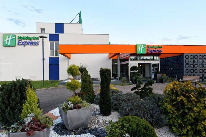 Hôtel pour 2 personnes, avec Terrasse et Jardin ainsi que Piscine et Sauna