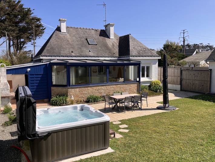 Location de vacances pour 6 personnes, avec jardin et jacuzzi dans Penthièvre