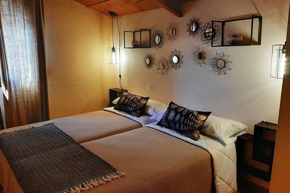 Rural Lodging At Hacienda Villarta Winery in Escalona del Alberche, Escalona