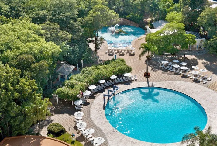 Station pour 2 personnes, avec piscine ainsi que jardin et sauna, adapté aux familles - 1