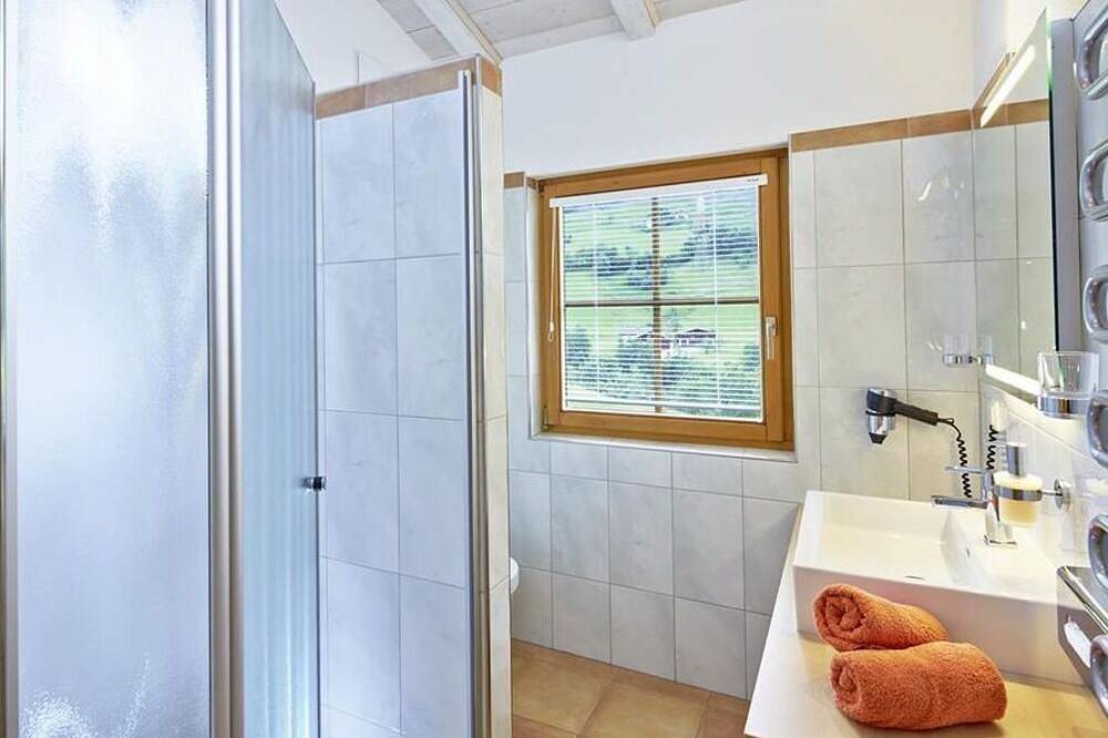 Doppelzimmer mit Dusche, Wc und Balkon - Vordergugg in Mittersill, Pinzgau