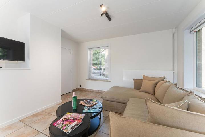 Location de vacances pour 6 personnes, avec vue ainsi que jardin et piscine à Izegem - 4