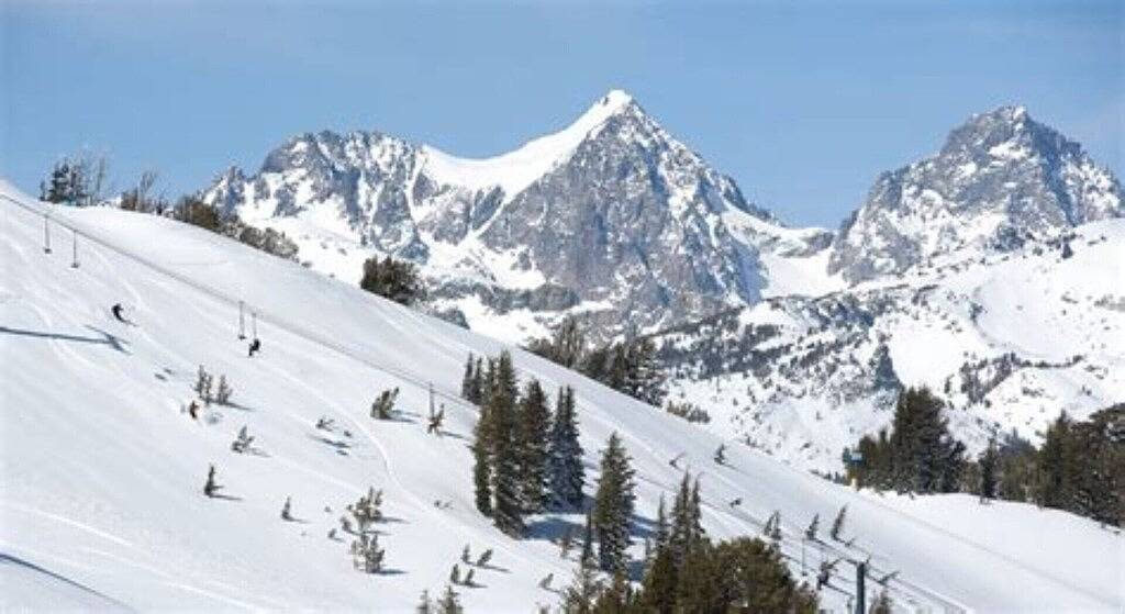 Ganze Wohnung, Schöne Upgraded Condo w / Private Spa. Hunde betrachtet 15min zu Fuß zum Dorf in Mammoth Lakes, Mammoth Mountain