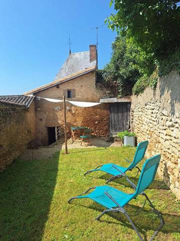 Gîte pour 2 personnes, avec jardin à Airvault