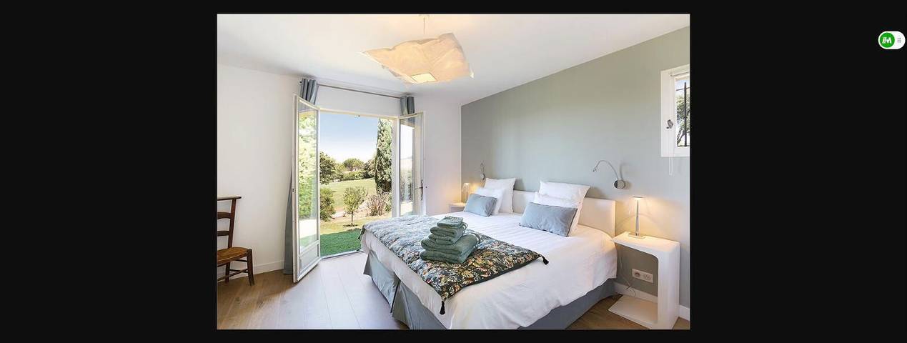 Room 'Chambre Alpilles' with Wi-Fi in Mallemort, Arles region