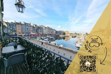 Gîte pour 2 personnes, avec vue et balcon dans Port De Honfleur
