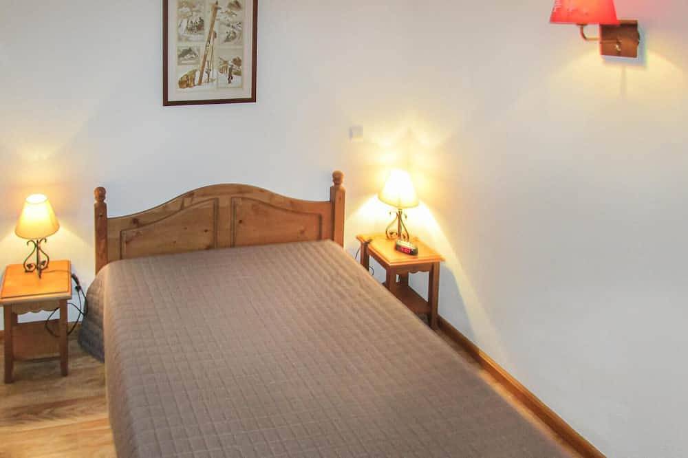 Entire apartment, Gorgeous apartment in Puy St Vincent in Puy-Saint-Vincent, Écrins National Park