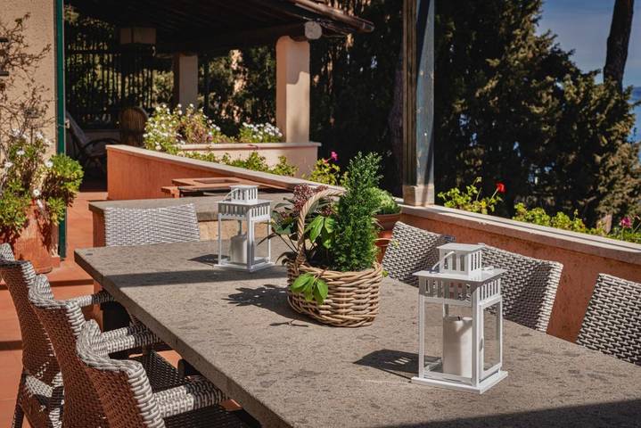 Ferienwohnung für 8 Personen, mit Balkon und Terrasse sowie Garten und Ausblick in Porto Santo Stefano - 3