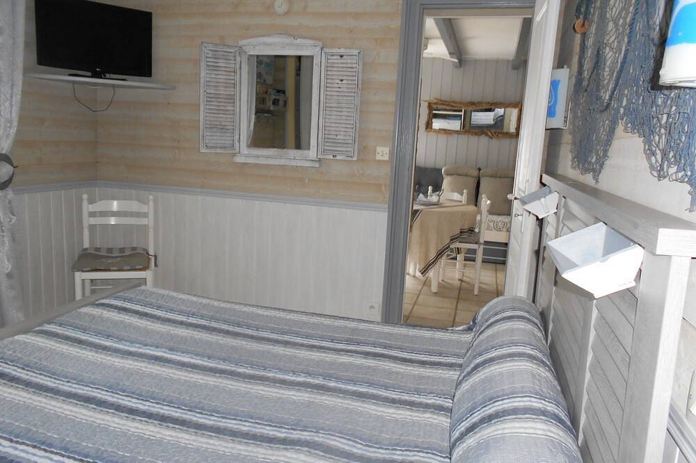 Ile De Re 2/3 P: vélos, Wifi, linge, cuisine, parking ,commerces,plage, port, in Saint-Martin-de-Ré, Île de Ré