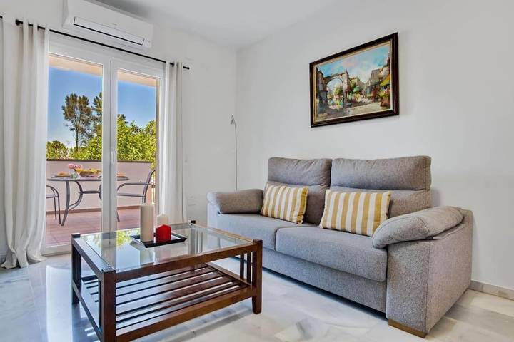 Appartement de vacances pour 4 personnes, avec jardin ainsi que piscine et vue