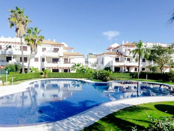 Appartamento per 6 persone, con piscina e balcone a Chiclana de la Frontera