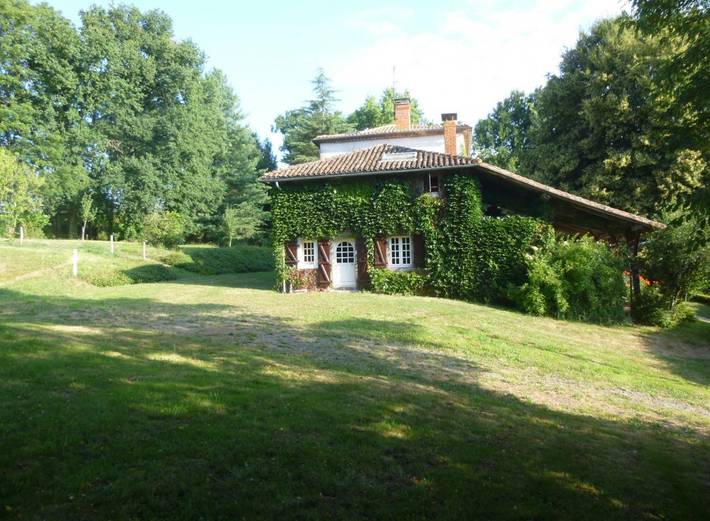 Location de vacances pour 9 personnes, avec jardin et terrasse en Charente - 2