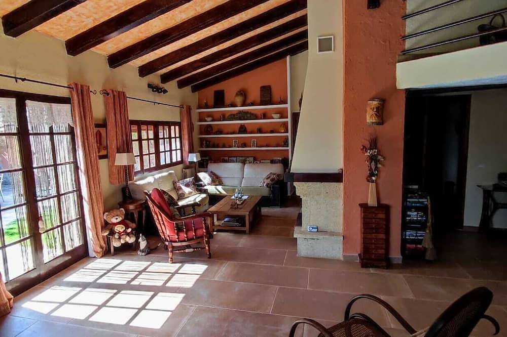 Casa la coma casa de campo en la sierra de llaberia in Pratdip, Baix Camp