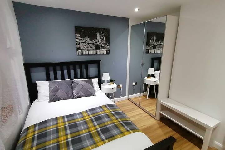 Apartamento entero, Lovely 2-Bed Apartment in Coventry in Coventry, Birmingham y alrededores