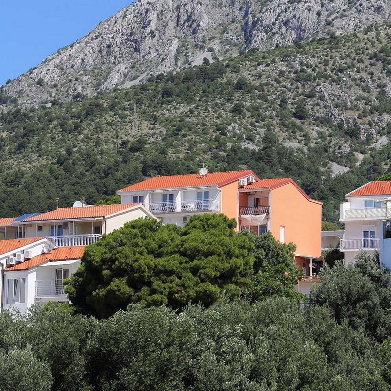 Ganze Wohnung, Studio Appartement mit Balkon und Meerblick Zivogosce - Blato, Makarska As-22253-b in Zivogosce, Makarska Riviera