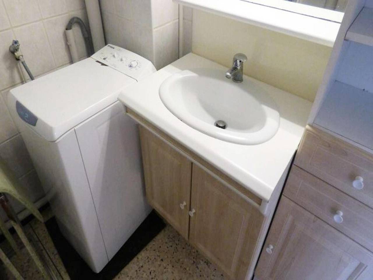 Appartement entier, Rיsidence Les Pins pour six personnes in Saint-Mandrier-sur-Mer, Côte méditerranéenne (France)