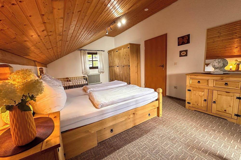 Ganze Wohnung, Gemütliches Ferienhaus mit Garten und Terrasse in Büchelberg, Windorf