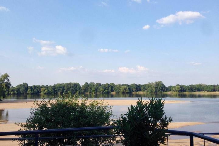 Location de vacances pour 2 personnes, avec vue et jardin dans Gennes-Val-de-Loire - 3