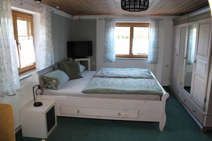 Studio für 2 Personen, mit Garten in Oberbayern