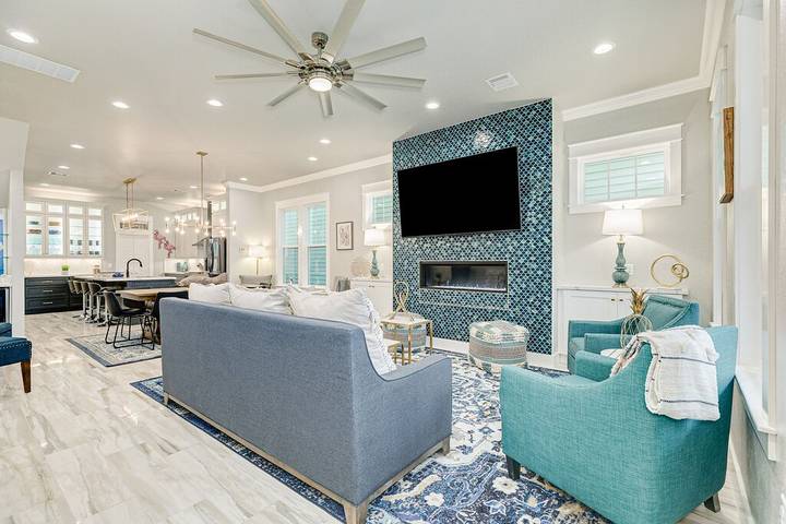 Vacation house for 11 people, with yard and balcony in Galveston